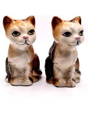 Vintage CBK Ltd Ceramic Cat Feline Pair Brown White Glossy Salt Pepper Shakers